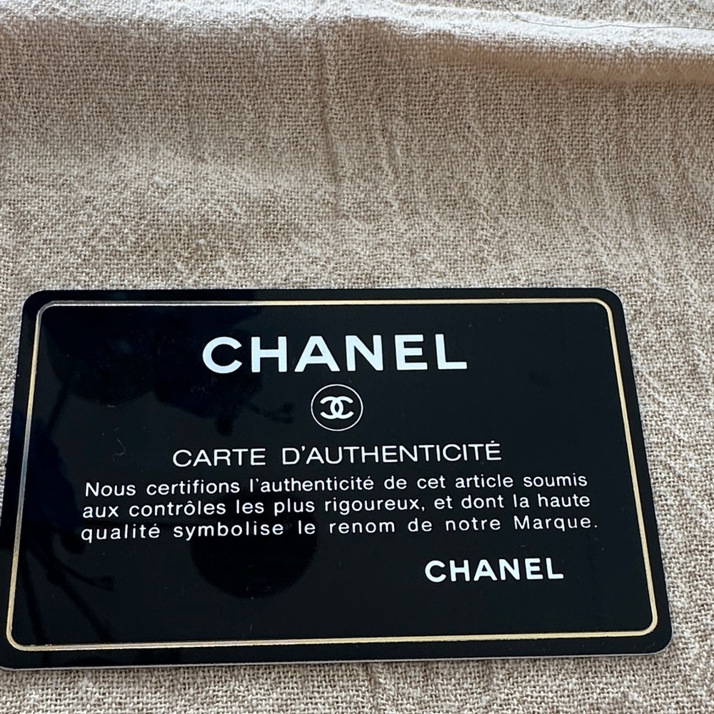 CHANEL Cambon Black Quilted Leather Cover - Picture 14 of 16